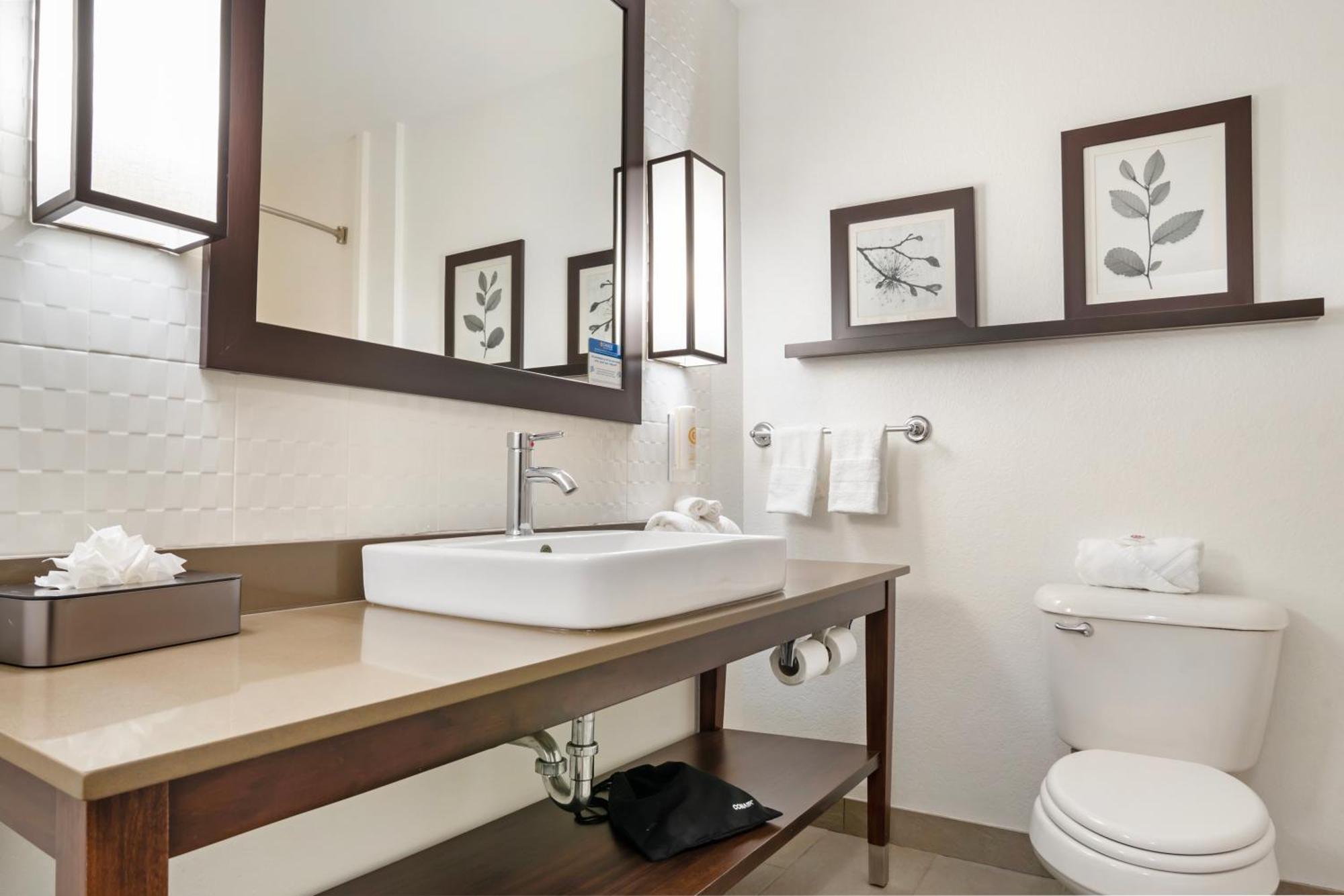 Comfort Inn & Suites Slidell Buitenkant foto